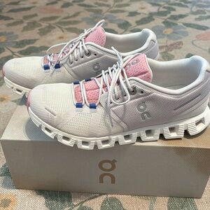 On Cloud 5 in Excellent Used Condition